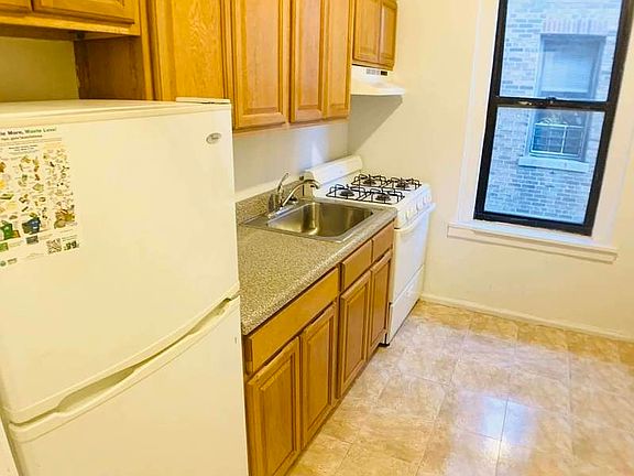 4th image of 10 Cooper St APT 4M