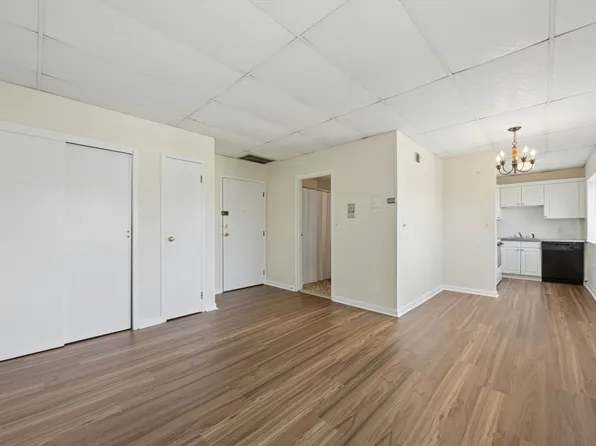 549 E 4th St APT D5, South Boston, MA 02127