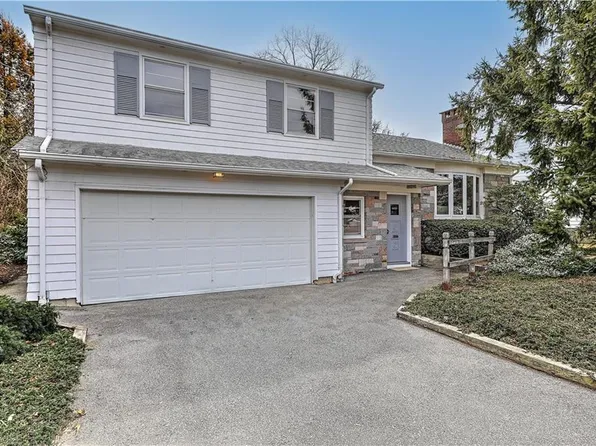 33 North Ave, Providence, RI 02906