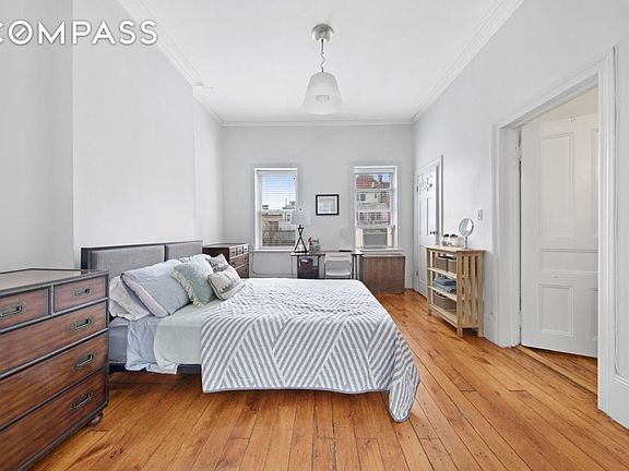 5th image of 233 13th St #1