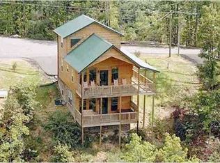 4179 Chamberlain Ln, Sevierville, TN 37862