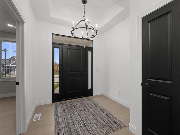 4th image of 5188 S Richmond Cir