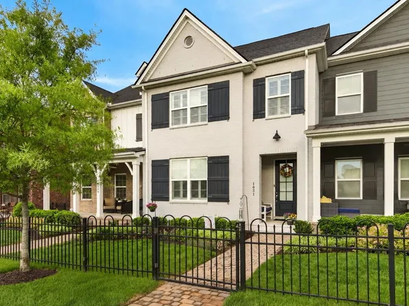 1631 Drakes Creek Rd, Hendersonville, TN 37075