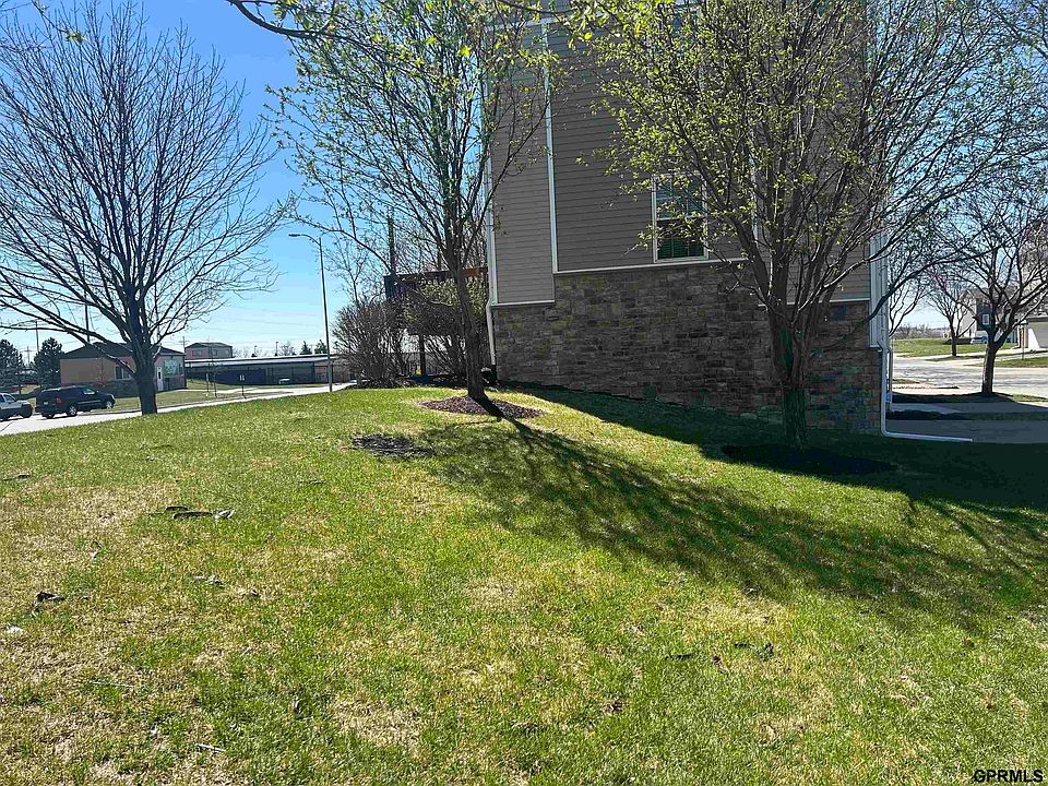 1st image of 6751 S 181st Ct