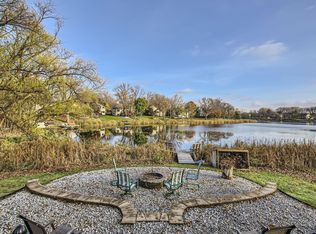 9516 Rosewood Ln N, Maple Grove, MN 55369