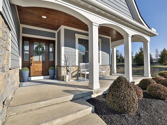 2nd image of 9830 Orchard Trl