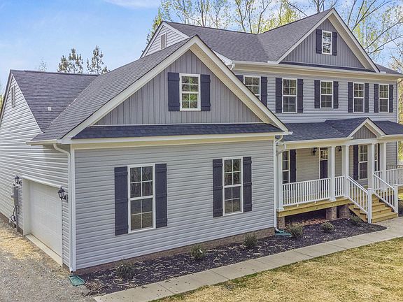 2nd image of 285 Lake Forest Dr