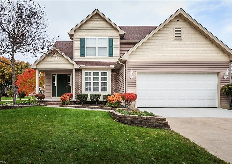 1st image of 320 Augusta Dr
