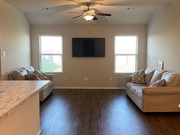 3rd image of 20922 Whitehaven Bluff Trl