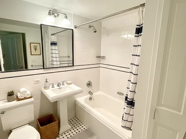 350 West 43rd Street image 12 of 17