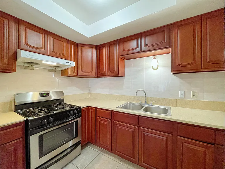 532 N New Ave #14 — Photo 10