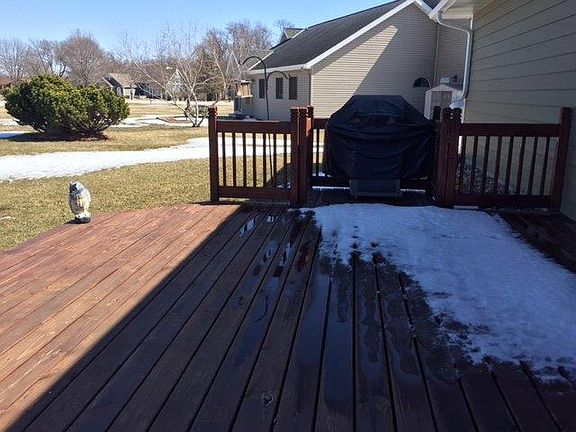 3rd image of 2111 W River Dr