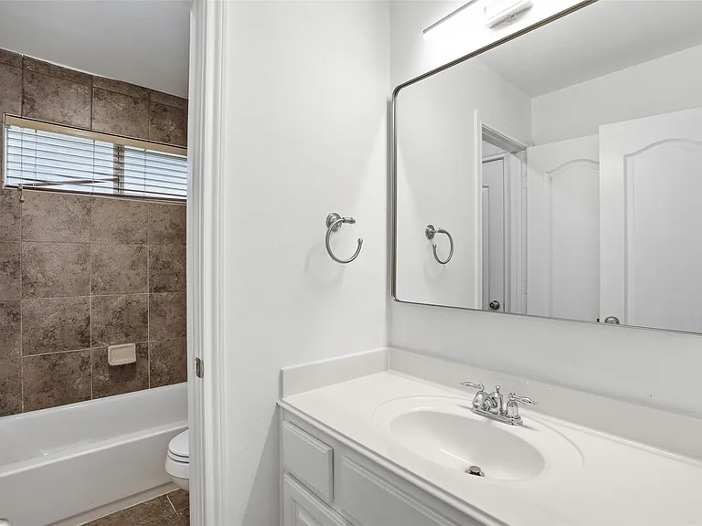 2802 Kestrel Trace Ln — Photo 29