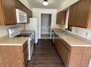 210 W John St #2, Poynette, WI 53955