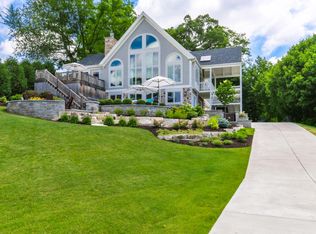1085 Lagrange Dr, Lake Geneva, WI 53147
