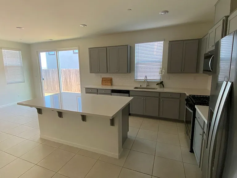3308 Sunny Gate Ln — Photo 5
