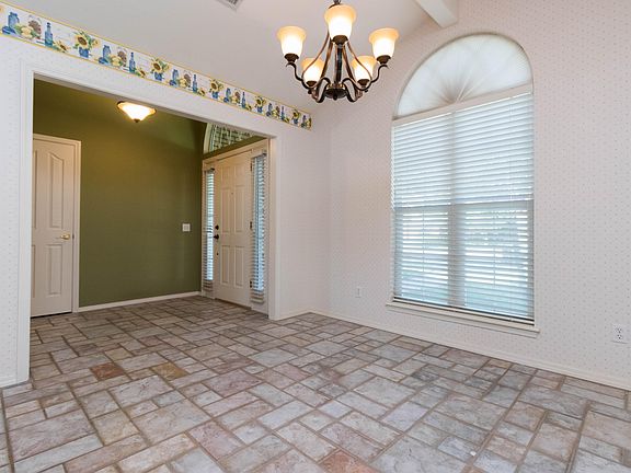 5th image of 5607 Mary Dell Dr