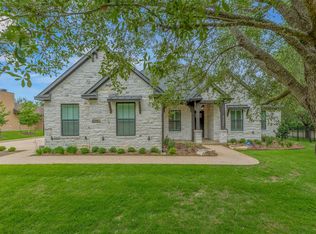 5121 Inverness Dr, Bryan, TX 77802