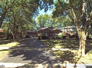 2818 Walnut Rd, Homewood, IL 60430