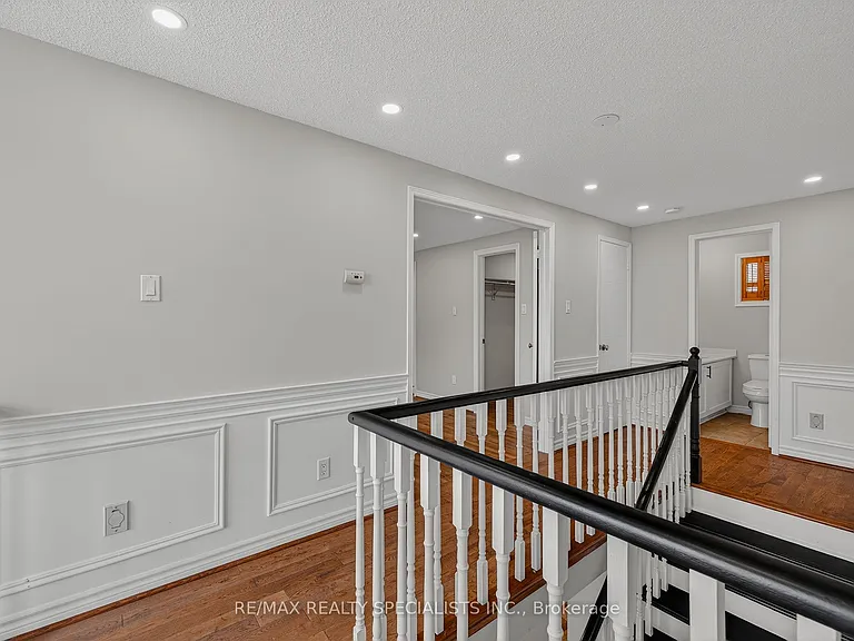 19 Longyear Dr — Photo 31