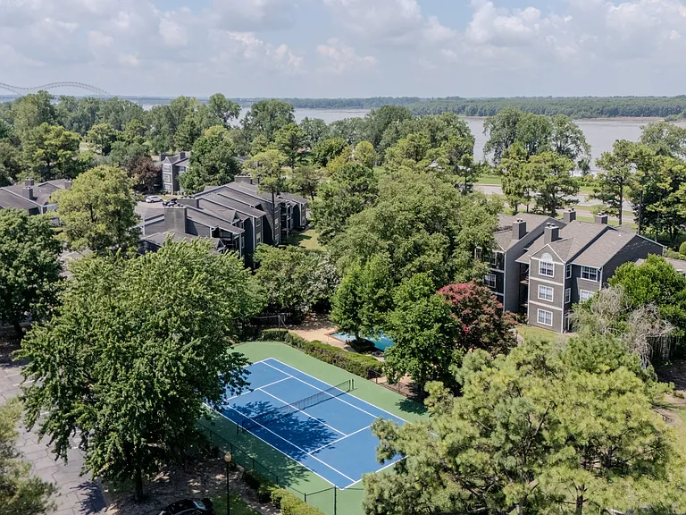 Riverset Apartments — Photo 37