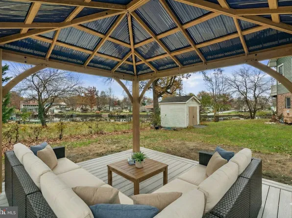 2636 Haddaway Rd, Baltimore, MD 21219