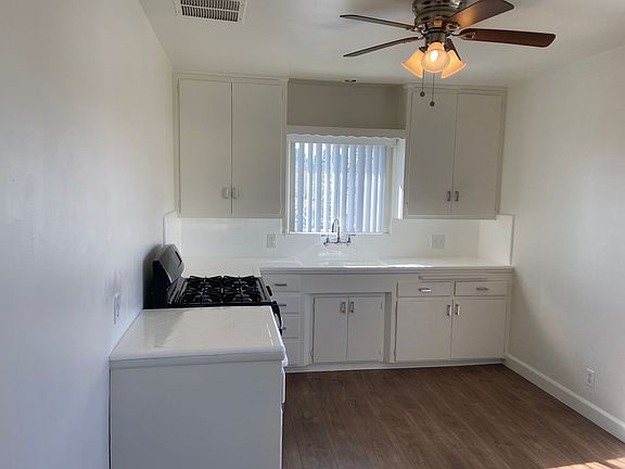 2nd image of 612 E Queen St APT 4