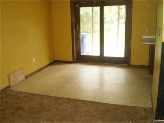 Additional Living Room