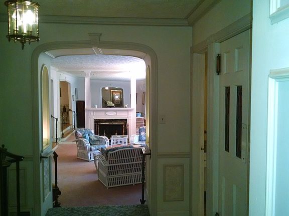 4th image of 1220 Delia Ave