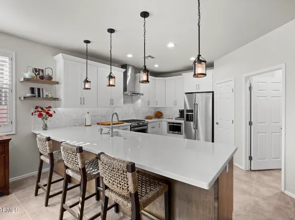 6745 S Bedford Court, Chandler, AZ 85249