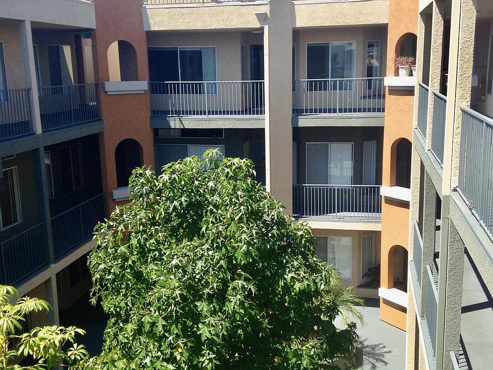 2nd image of 11919 Culver Blvd APT 305