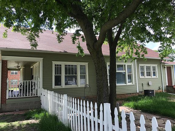 3rd image of 127 W Symmes St