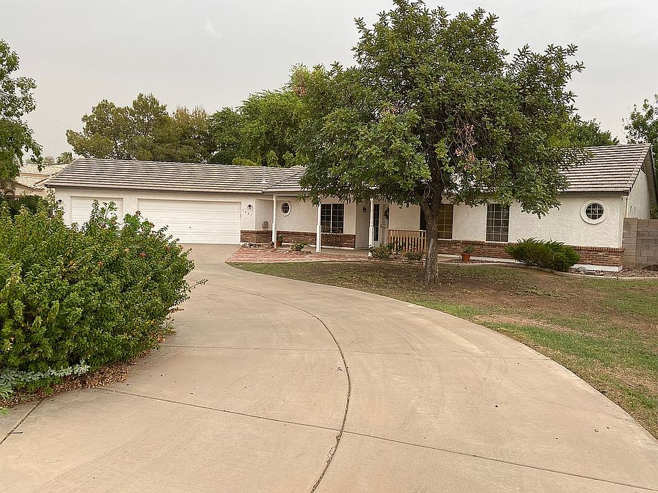 2nd image of 1021 E Kael St