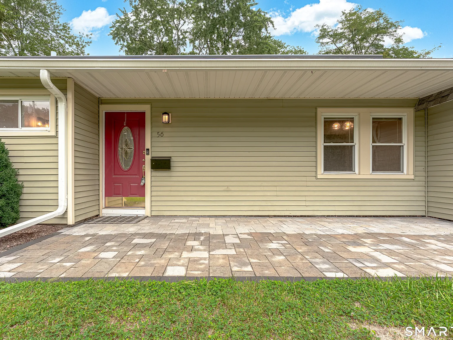 3 bed, 1.5 bath, 1278 sqft, $2,500 — Photo 2
