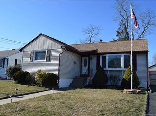 148 Auburn St, Stratford, CT 06614