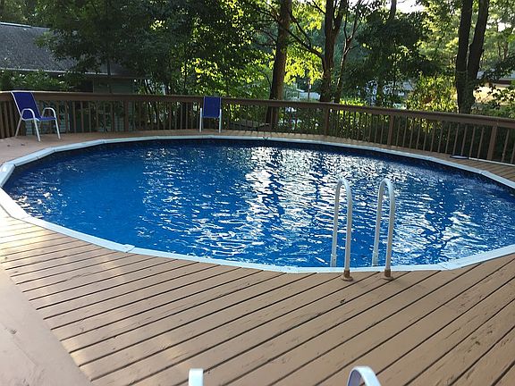 2nd image of 210 Laurel Dr