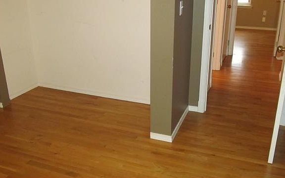 5th image of 509 Eldredge Ave NW