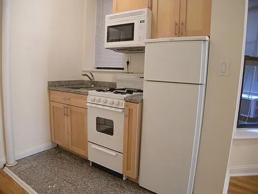 Rented by Vickers Realty | media 2