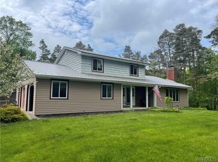 1505 Emery Rd, East Aurora, NY 14052