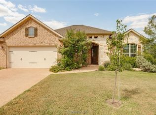 3040 Archer Cir, Bryan, TX 77808