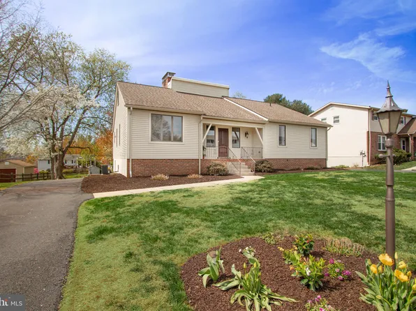 49 Scenic Dr, Denver, PA 17517