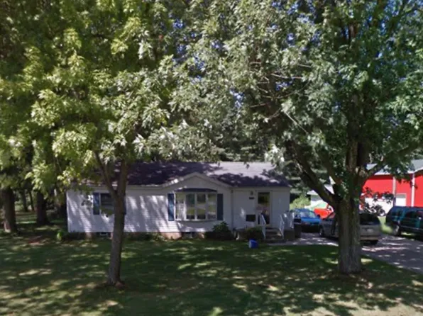 51945 Chestnut Rd, Granger, IN 46530