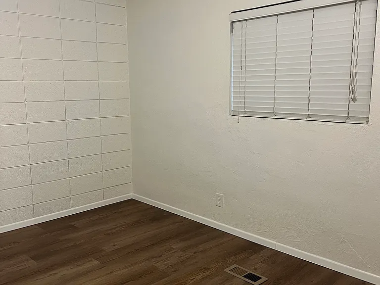174 N Canyon Rd #1 — Photo 11