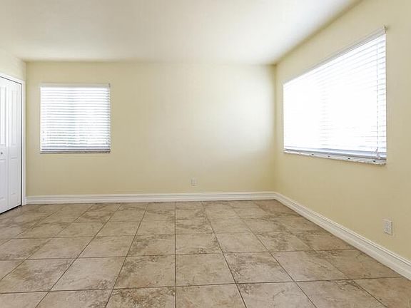 3rd image of 3175 Royalston Ave