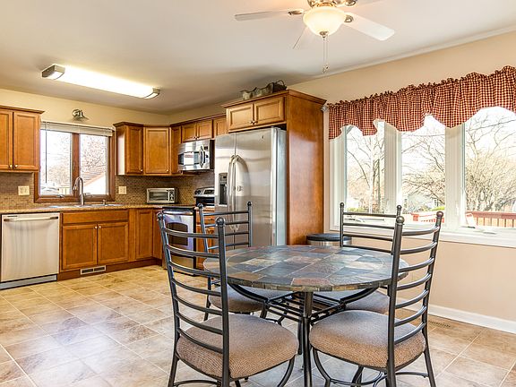 3rd image of 104 Oneil Dr #O