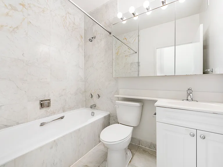 380 Rector Pl #2H — Photo 6