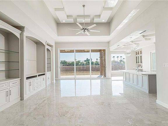 4th image of 1574 Lion Lake Dr