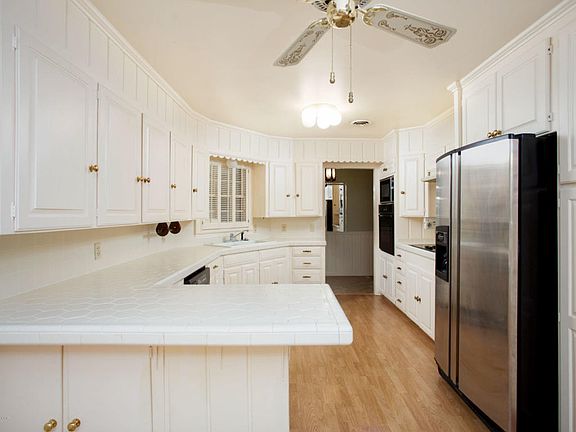 4th image of 5102 Tawney Ave