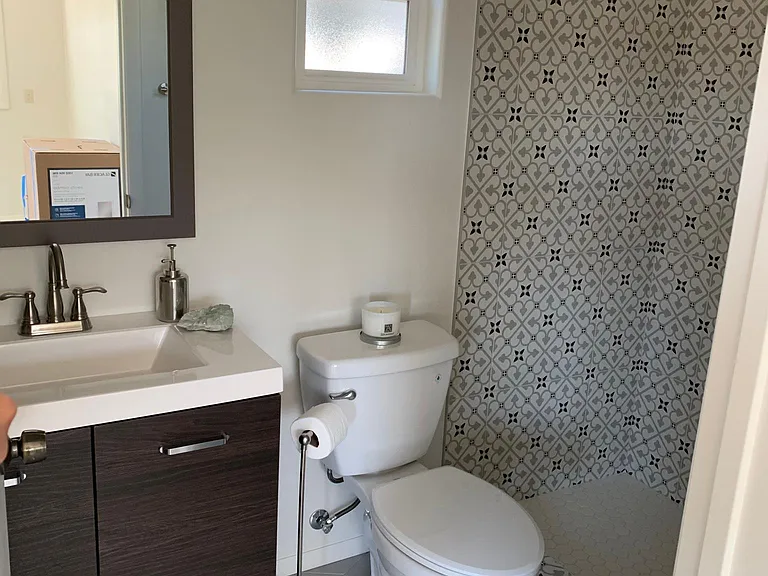 1226 E Mitchell St — Photo 9