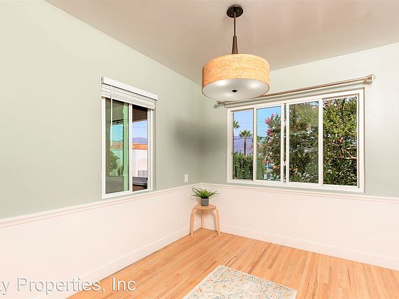 4th image of 113 N Parish Pl #10570802